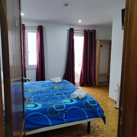 In Bairro Alto בית הארחה 3*