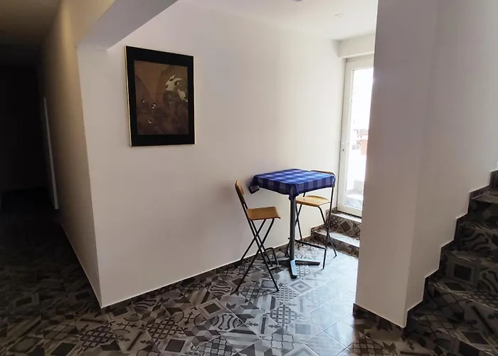 In Bairro Alto بيت ضيافة